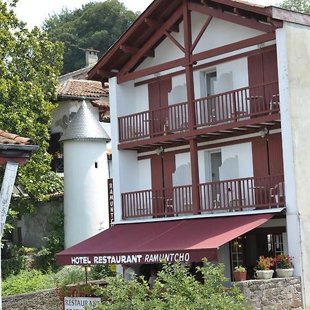 Hostel Ramuntcho Saint-Jean-Pied-de-Port Bagian luar foto